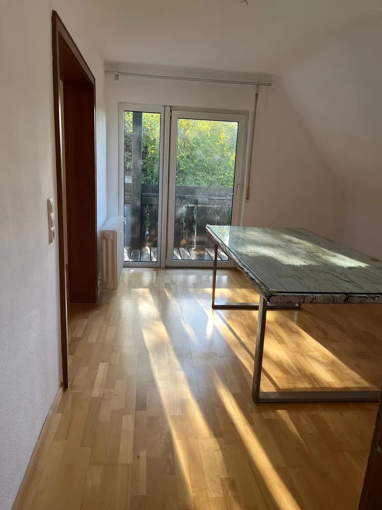 5 Zimmer Wohnung mit 110 m² in Freiburg im Breisgau – Bild 2