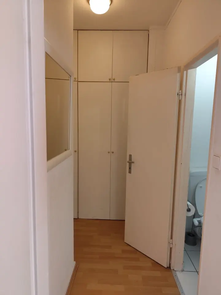 WG-Zimmer mit 35 m² in Frankfurt am Main – Bild 6