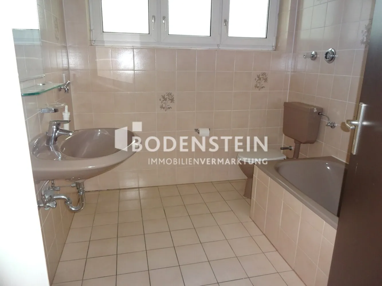 4 Zimmer Wohnung mit 146 m² in Wiesbaden – Bild 3