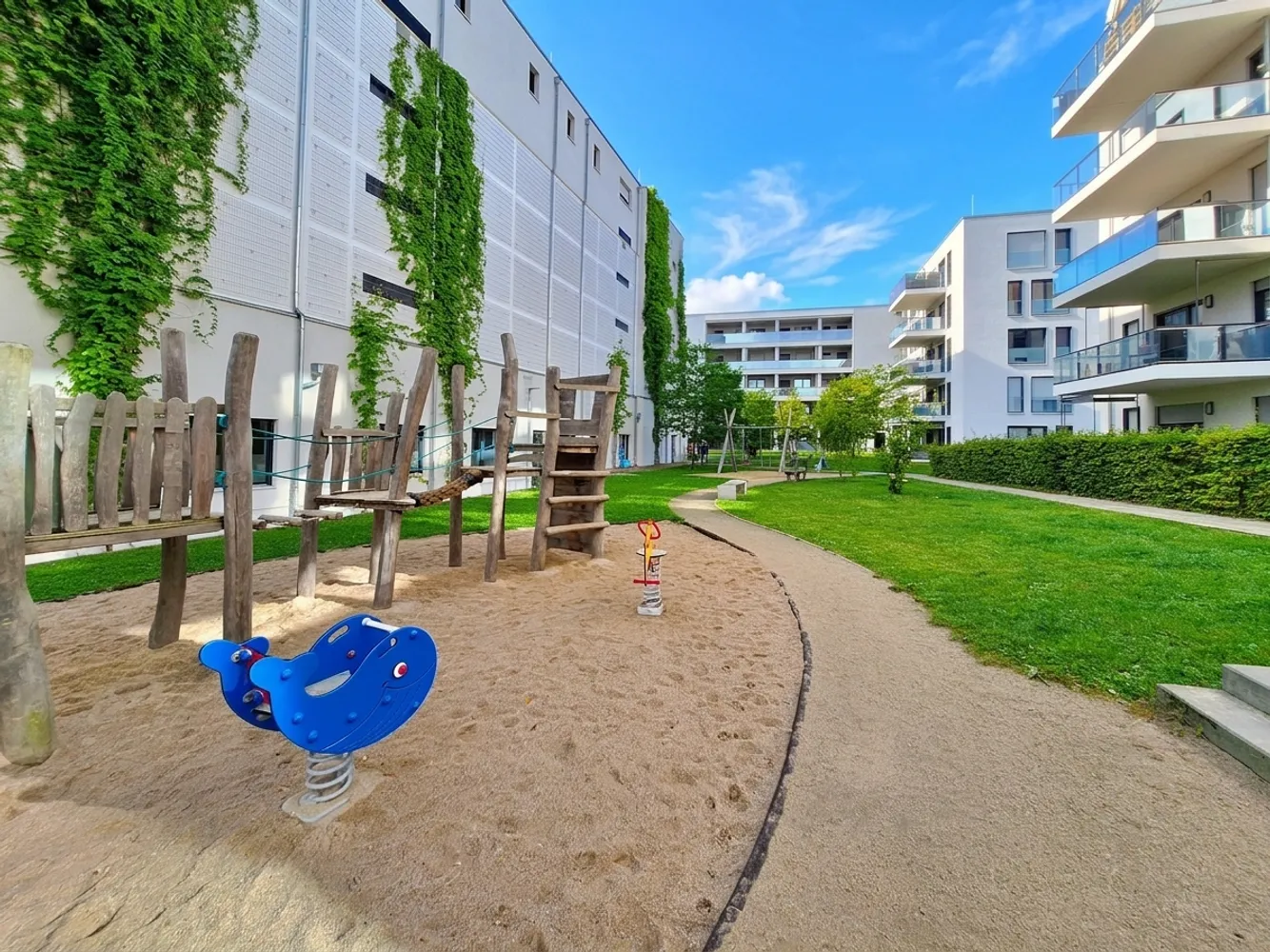 5 Zimmer Wohnung mit 205 m² in Leipzig – Bild 1