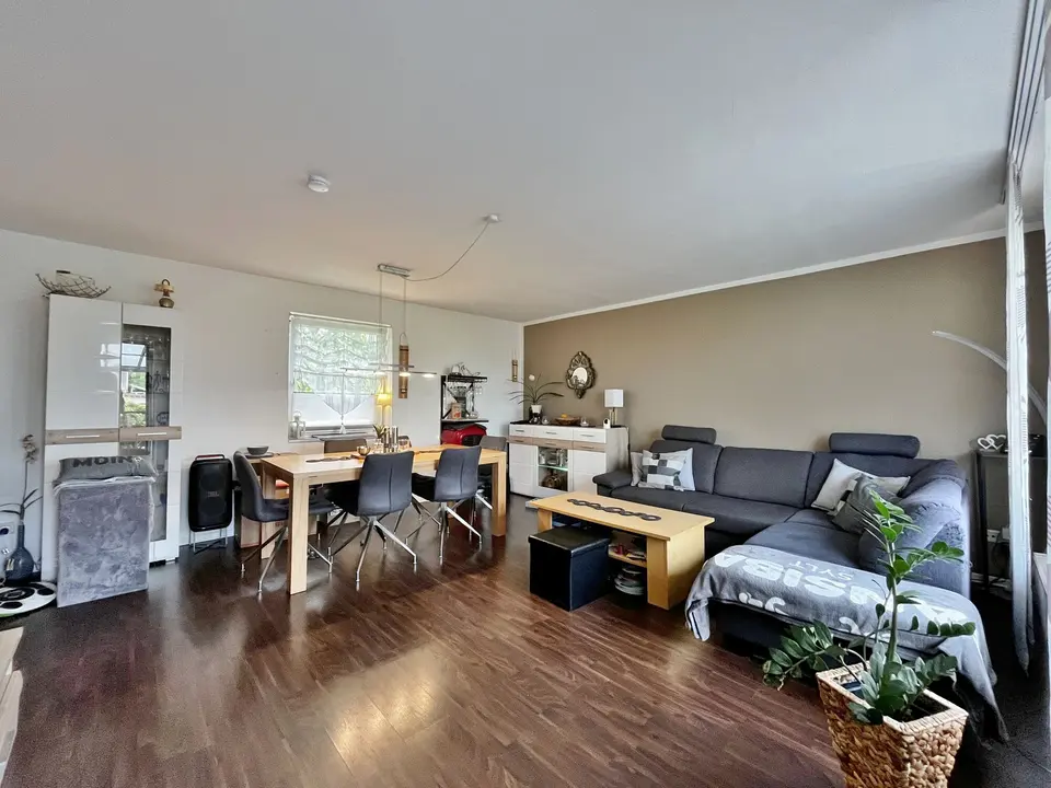 3 Zimmer Wohnung mit 120 m² in Bremen – Bild 2