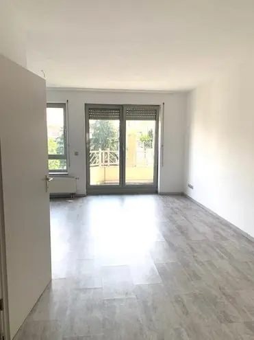 2 Zimmer Wohnung mit 52 m² in Saarbrücken – Bild 2