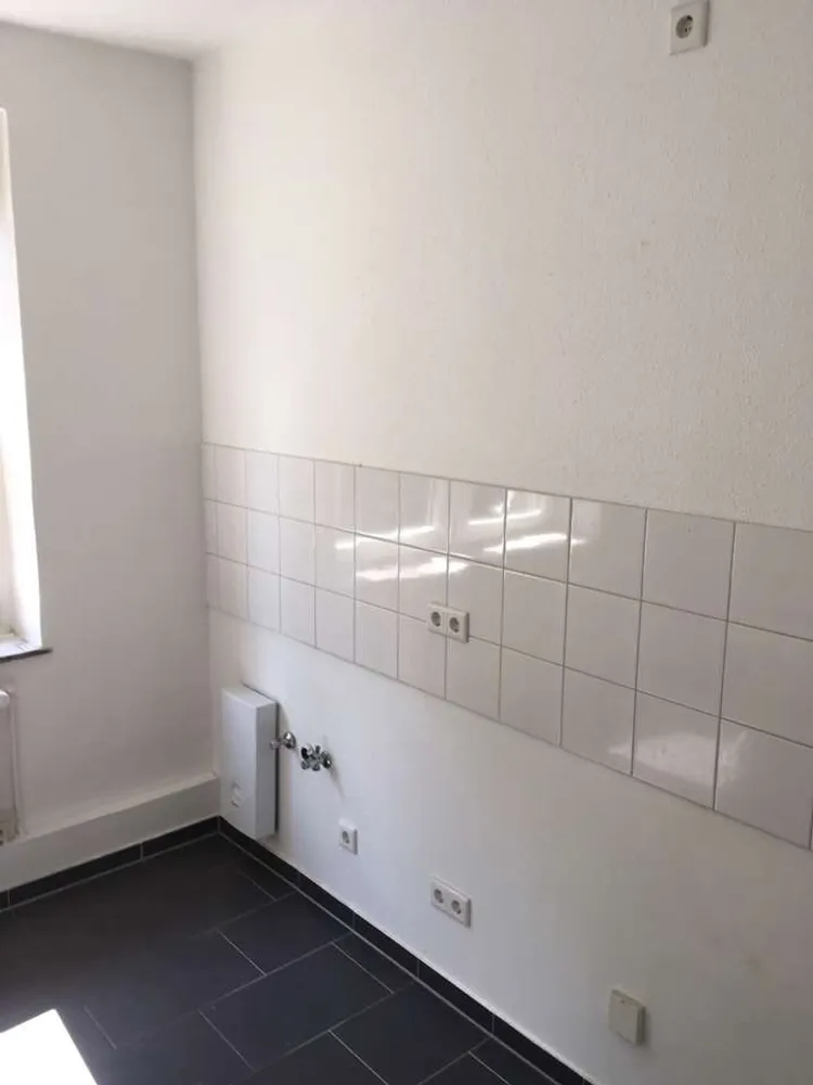 2 Zimmer Wohnung mit 67 m² in Düsseldorf – Bild 2