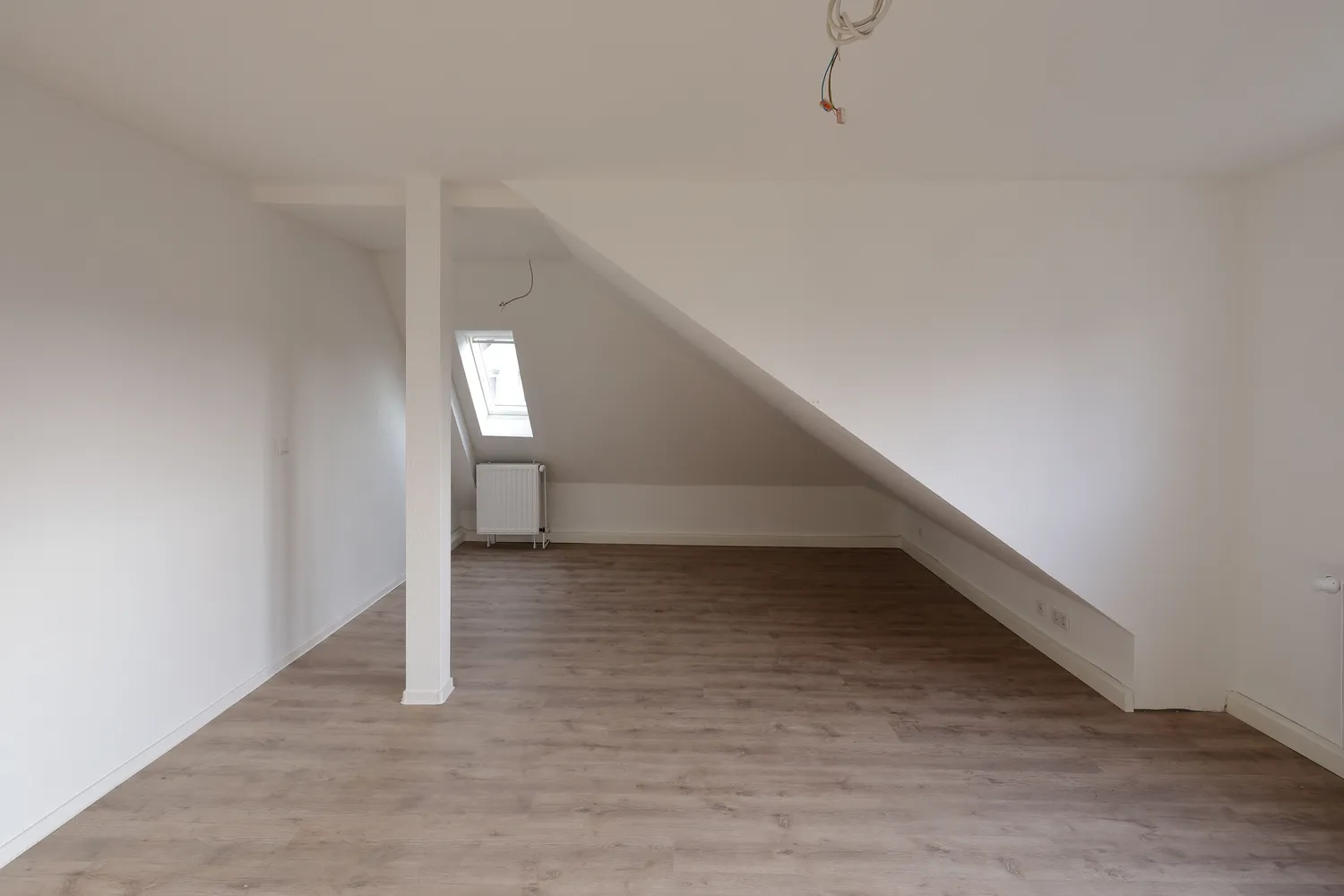 2 Zimmer Wohnung mit 100 m² in Bochum – Bild 1