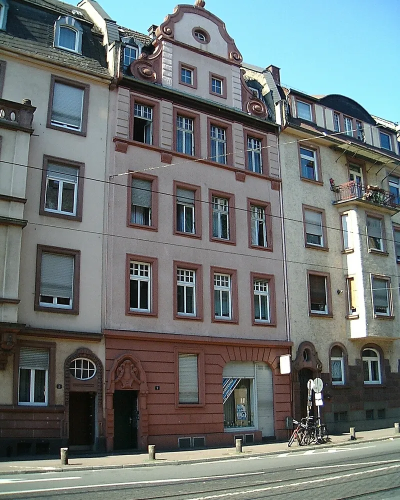 3 room apartment with 100 m² in Frankfurt am Main – Photo 3