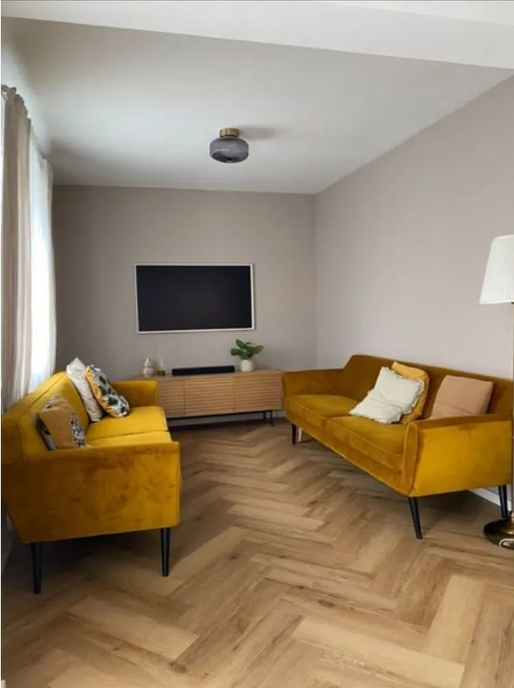 9 Zimmer Haus mit 250 m² in Karlsruhe – Bild 1