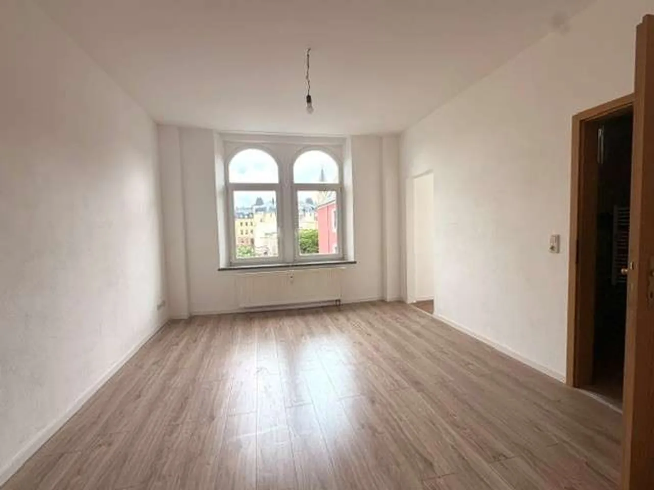 4 Zimmer Wohnung mit 94 m² in Plauen – Bild 6