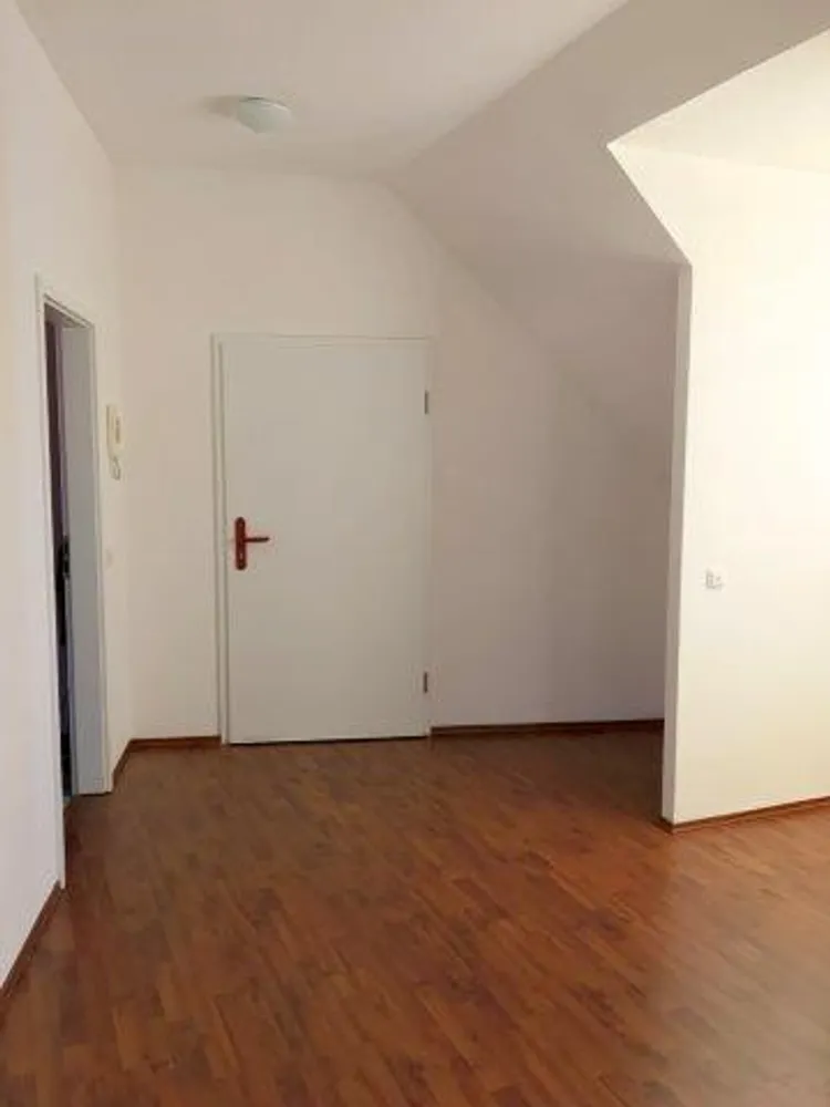 4 Zimmer Wohnung mit 82 m² in Altenburg – Bild 2