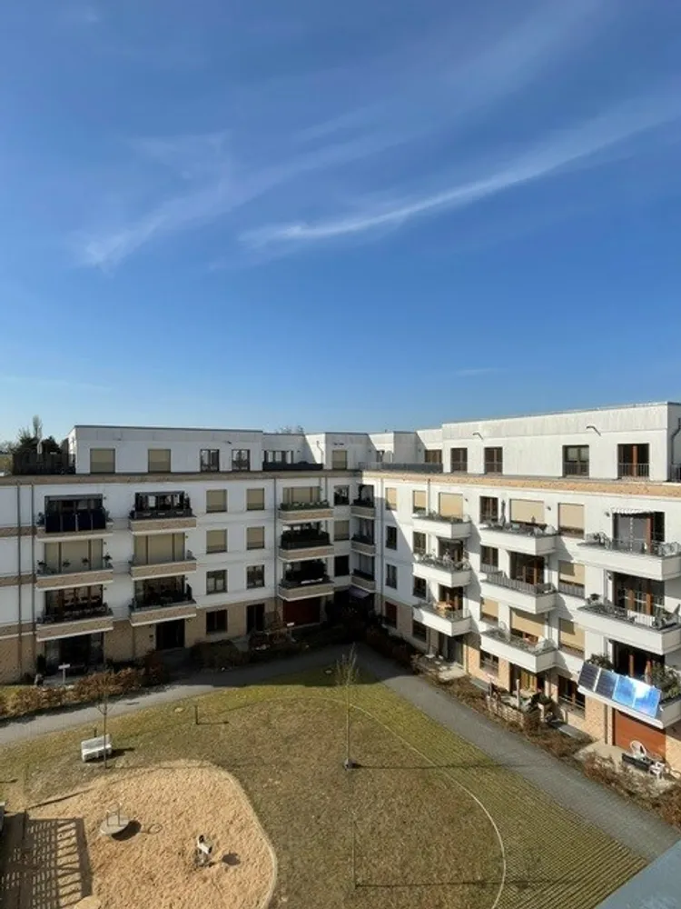 4 Zimmer Wohnung mit 80 m² in Berlin – Bild 2