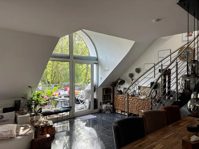 4 Zimmer Wohnung mit 138 m² in Düsseldorf – Bild 1