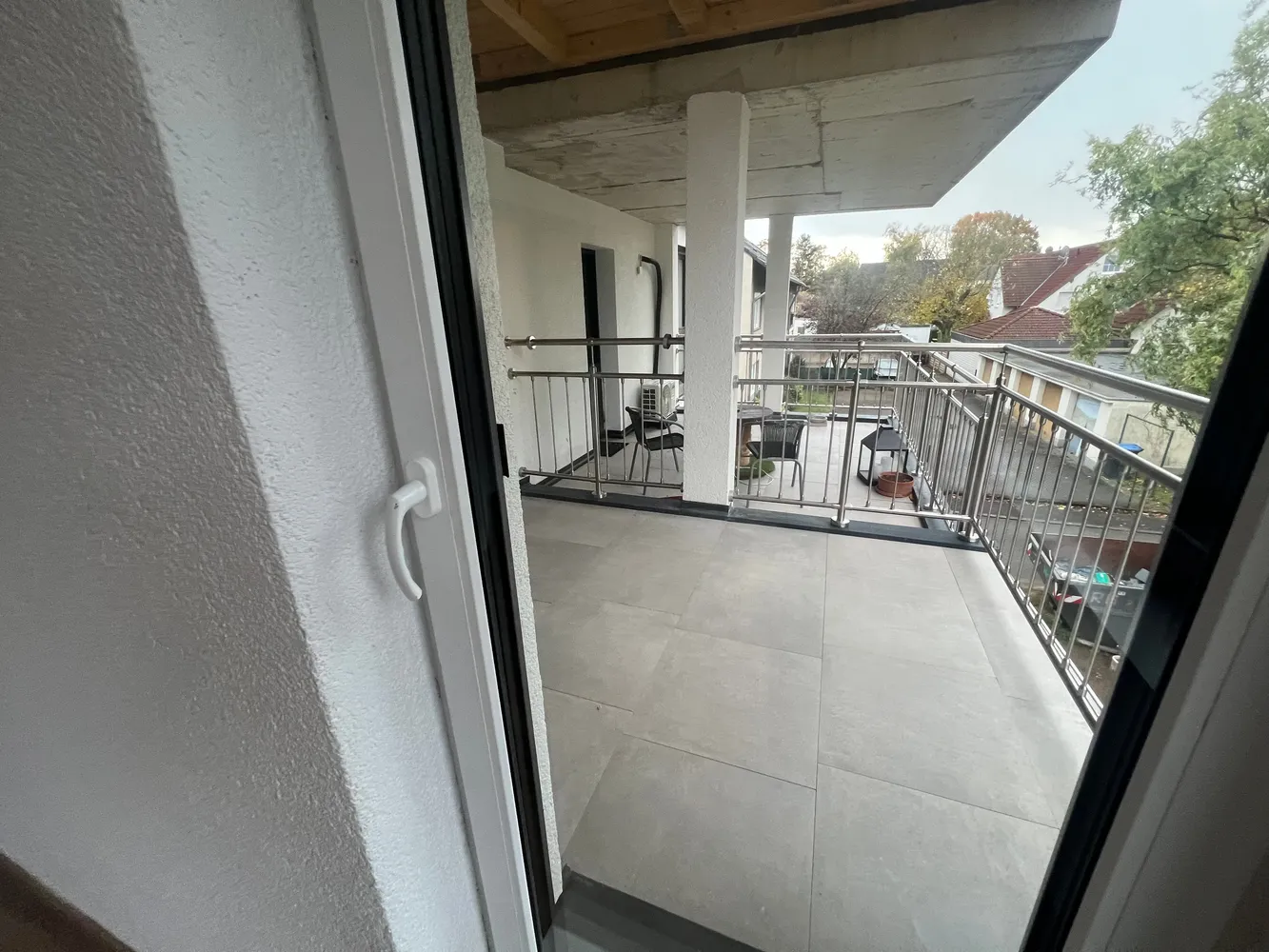 5 Zimmer Wohnung mit 100 m² in Köln – Bild 2