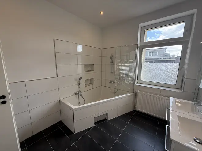 6 Zimmer Wohnung mit 132 m² in Wuppertal – Bild 10