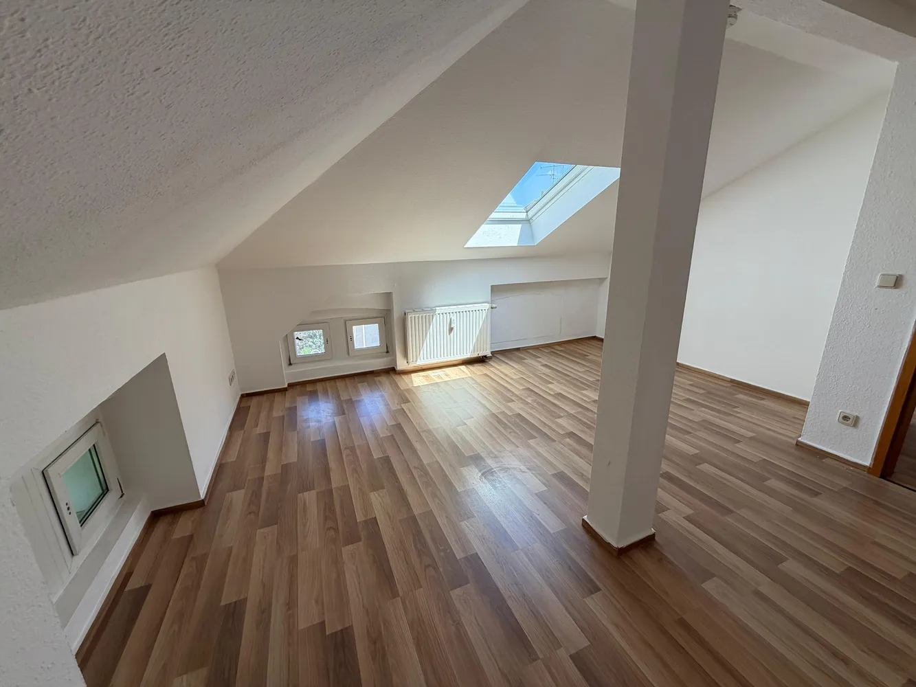 2 Zimmer Wohnung mit 62 m² in Altenburg – Bild 1