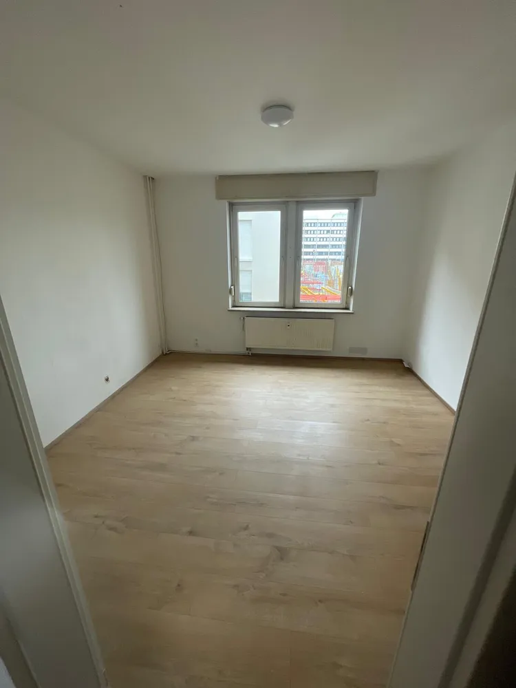 3 Zimmer Wohnung mit 70 m² in Karlsruhe – Bild 2