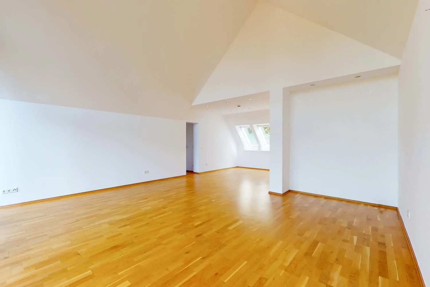 2 Zimmer Wohnung mit 85 m² in Düsseldorf – Bild 5