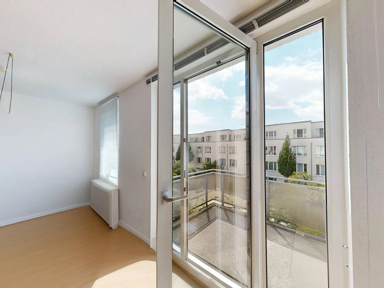 3 Zimmer Wohnung mit 94 m² in Hamburg – Bild 2