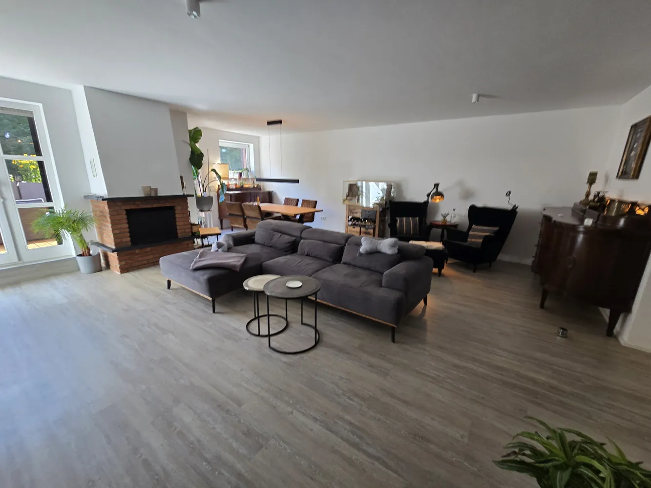 3 room apartment with 120 m² in Düsseldorf – Photo 2