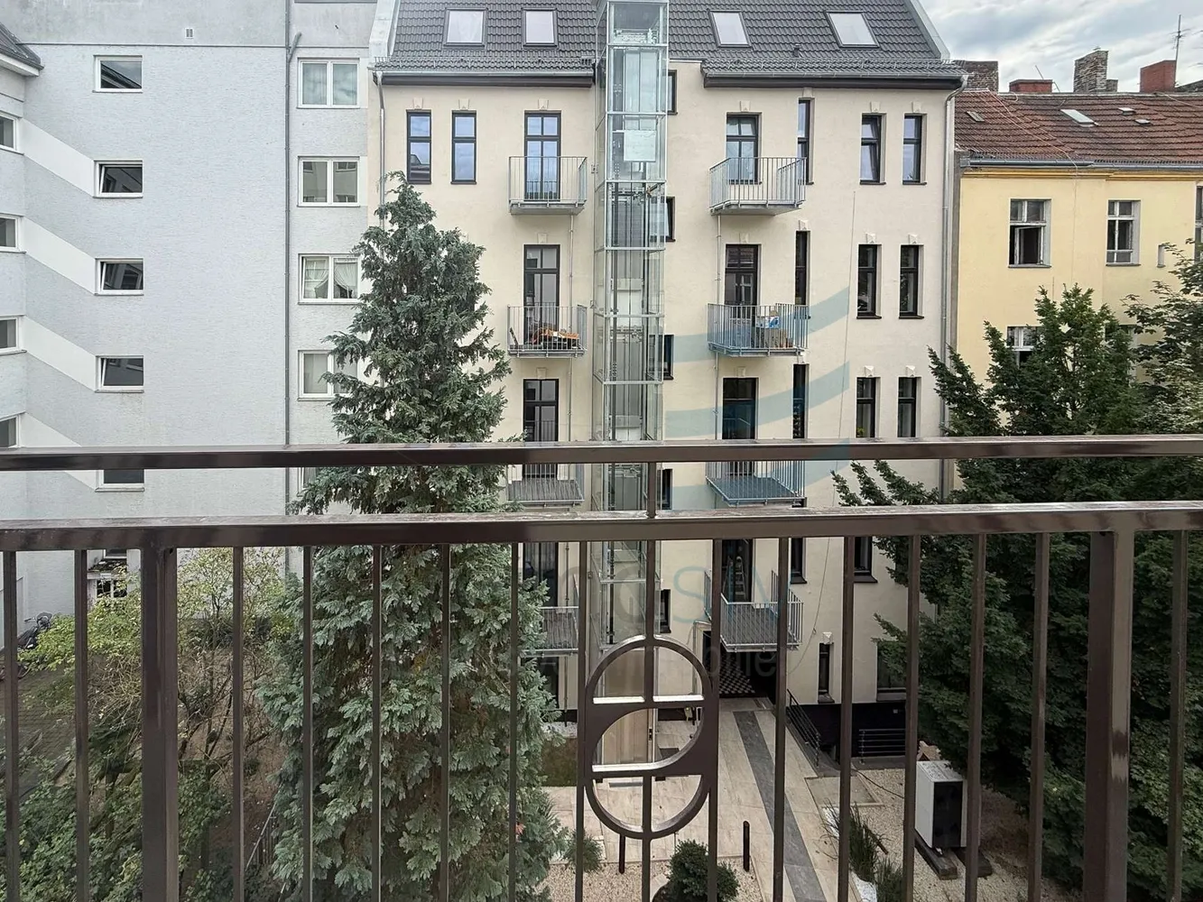 4 Zimmer Wohnung mit 93 m² in Berlin – Bild 8