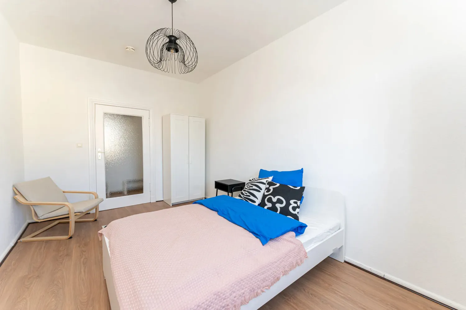 Shared room with 15 m² in Berlin – Photo 4