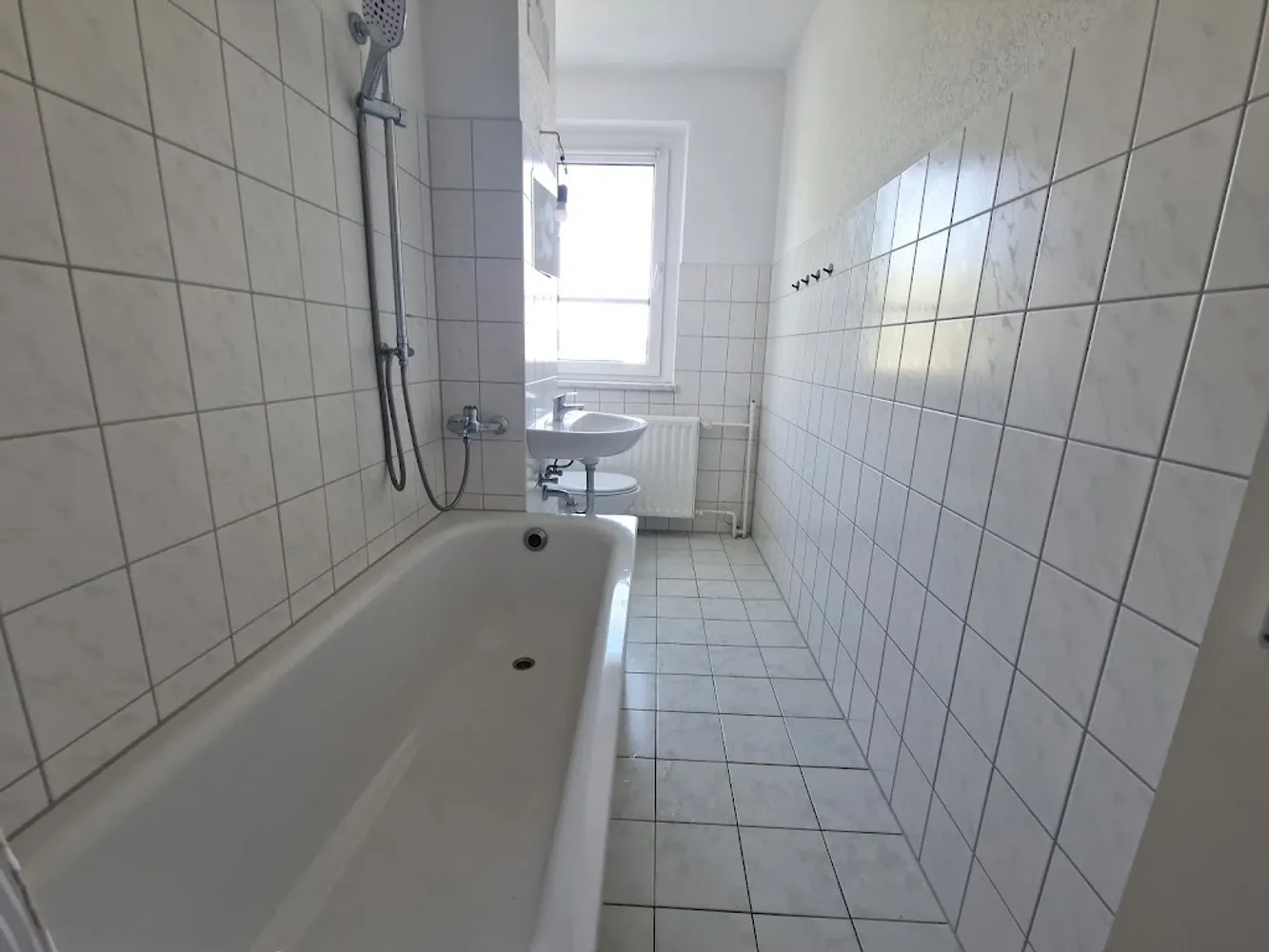 2 Zimmer Wohnung mit 51 m² in Neubrandenburg – Bild 12