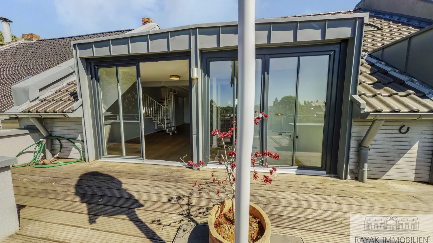 5 Zimmer Wohnung mit 125 m² in Düsseldorf – Bild 8