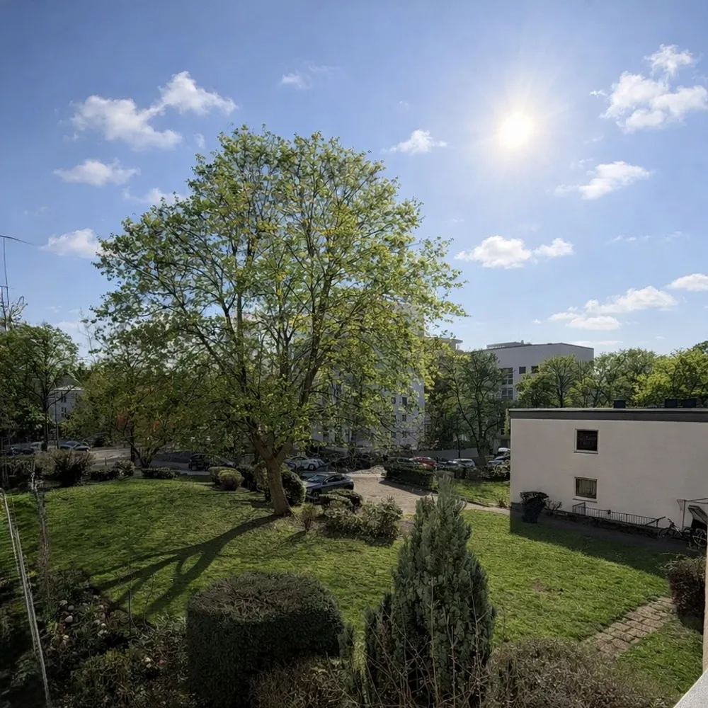 4 Zimmer Wohnung mit 90 m² in Wiesbaden – Bild 1