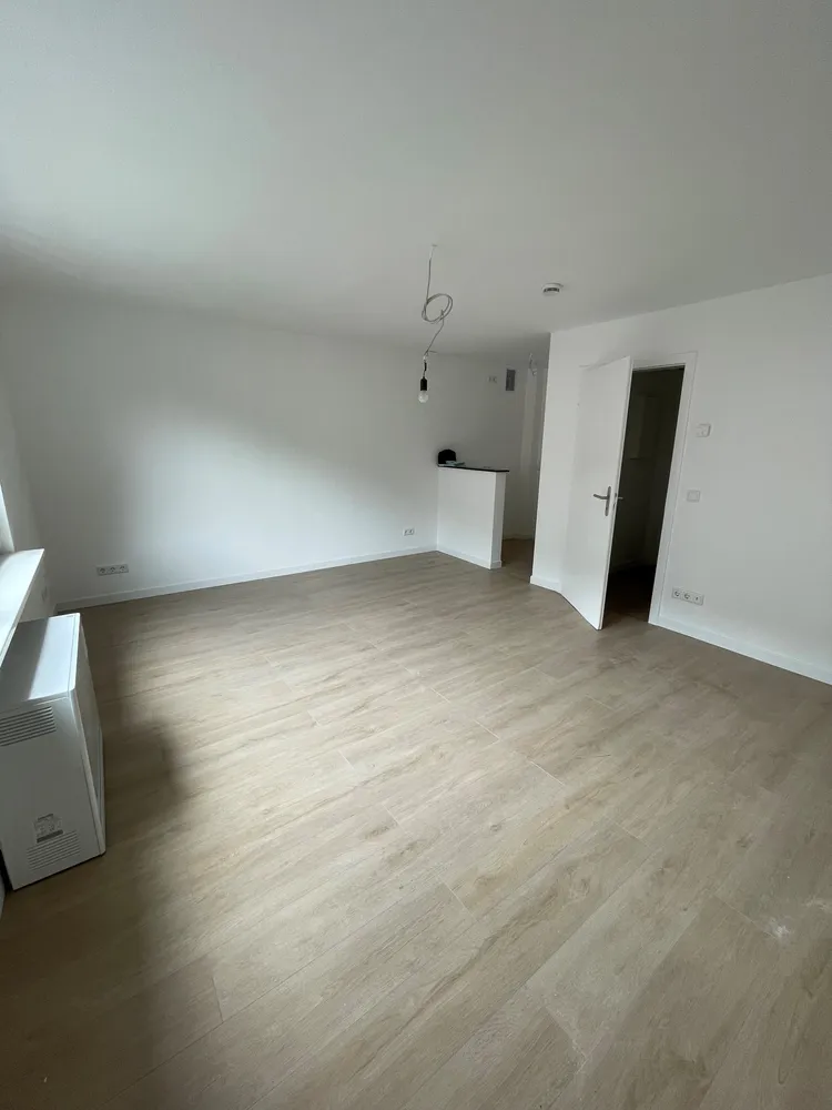 1 room apartment with 28 m² in Essen – Photo 2
