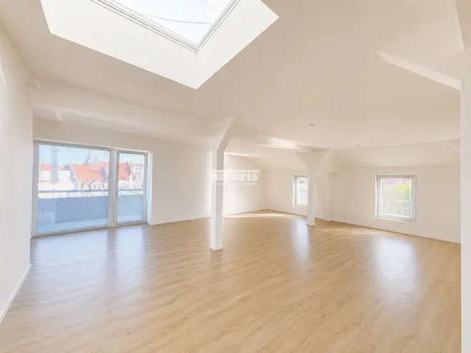 4 Zimmer Wohnung mit 142 m² in Erfurt – Bild 1