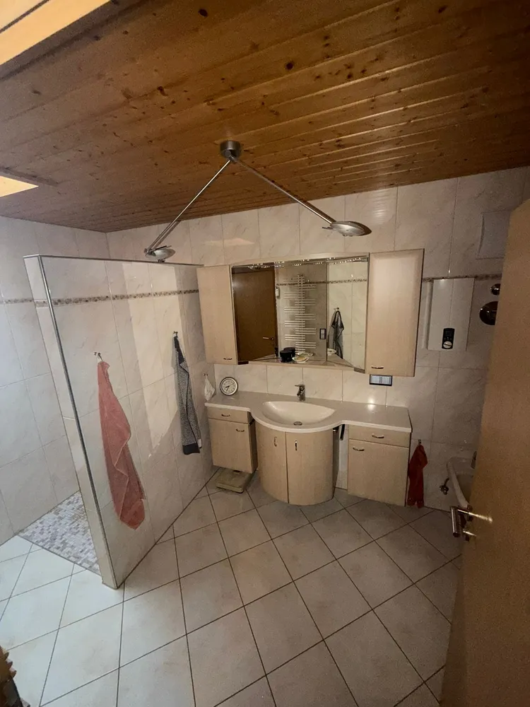 5 Zimmer Wohnung mit 120 m² in Göppingen – Bild 2