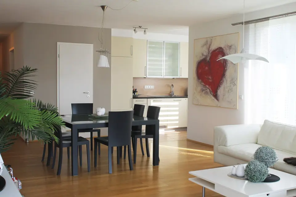 WG-Zimmer mit 100 m² in Regensburg – Bild 5
