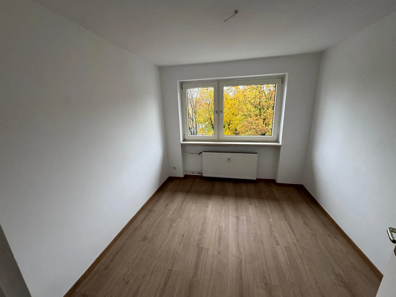 4 Zimmer Wohnung mit 94 m² in Wiesbaden – Bild 1