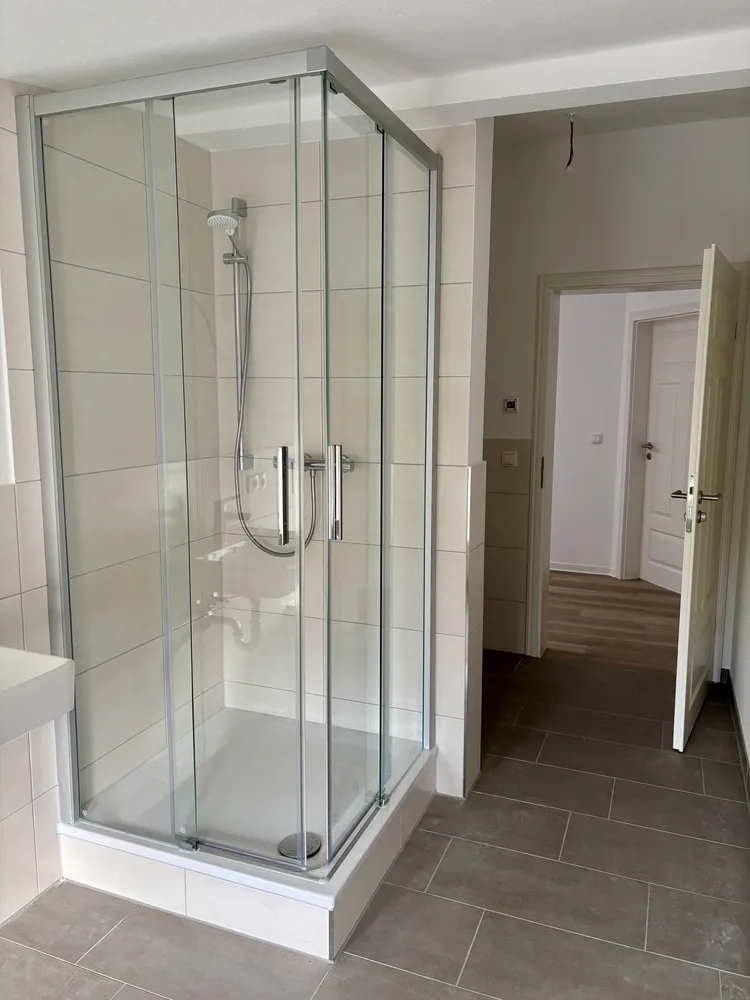 4 Zimmer Wohnung mit 111 m² in Schwerin – Bild 1