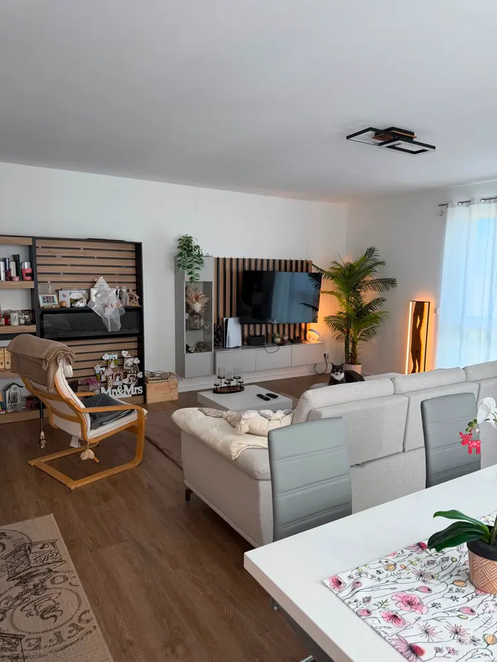 3 Zimmer Wohnung mit 93 m² in Rudolstadt – Bild 1