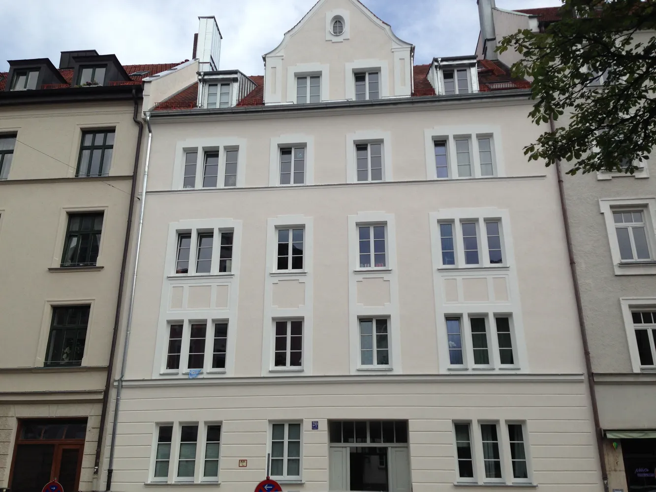 2 Zimmer Wohnung mit 70 m² in München – Bild 1