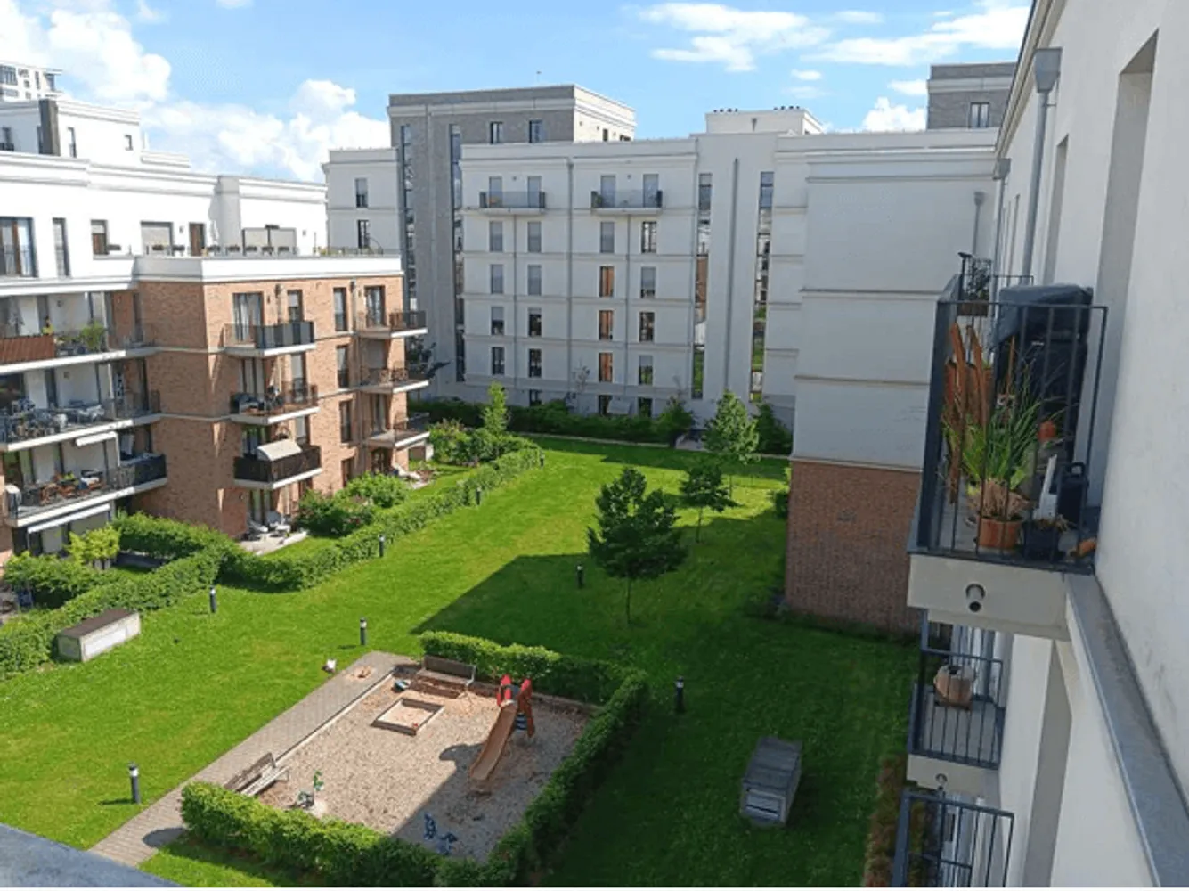4 Zimmer Wohnung mit 119 m² in Frankfurt am Main – Bild 1