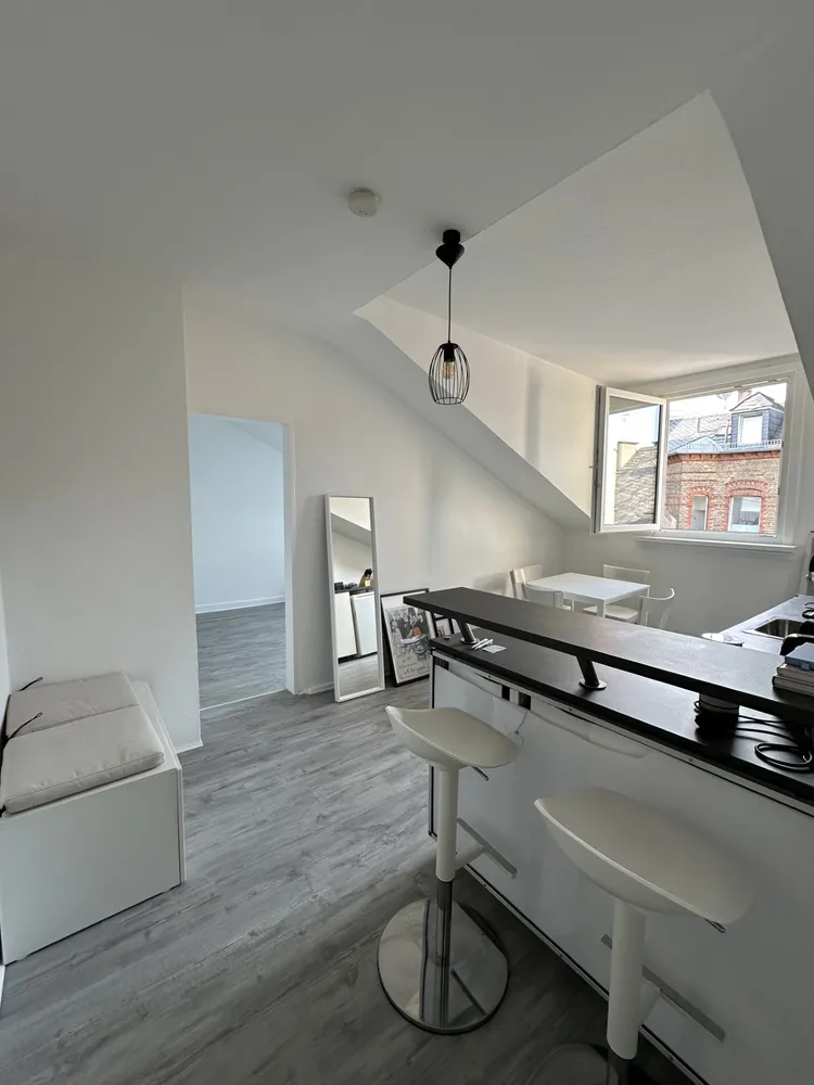 2 Zimmer Wohnung mit 42 m² in Wiesbaden – Bild 1