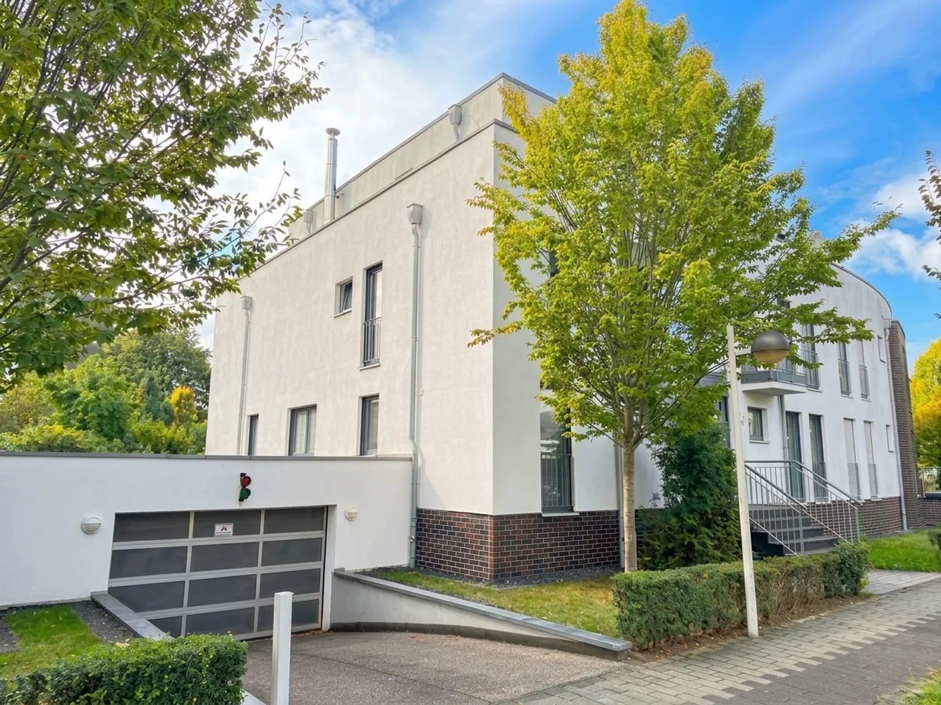 5 Zimmer Wohnung mit 142 m² in Bonn – Bild 2