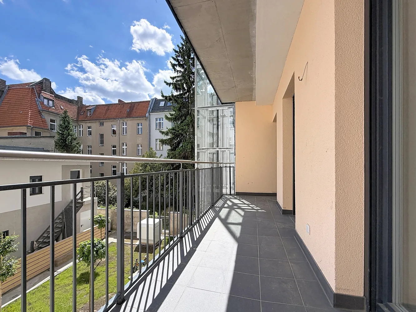 3 room apartment with 69 m² in Berlin – Photo 3
