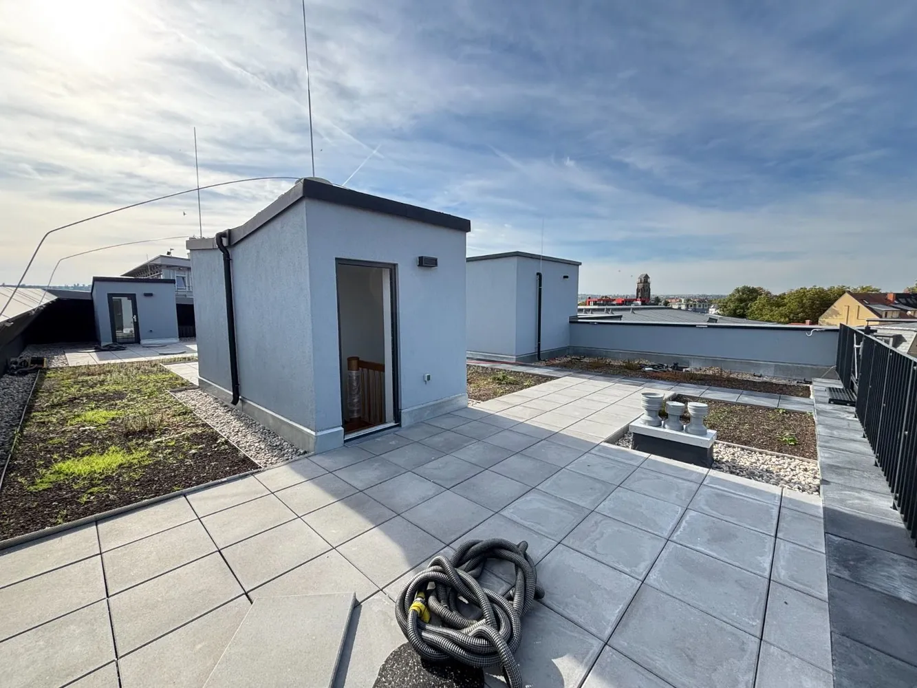 4 Zimmer Wohnung mit 96 m² in Dresden – Bild 1