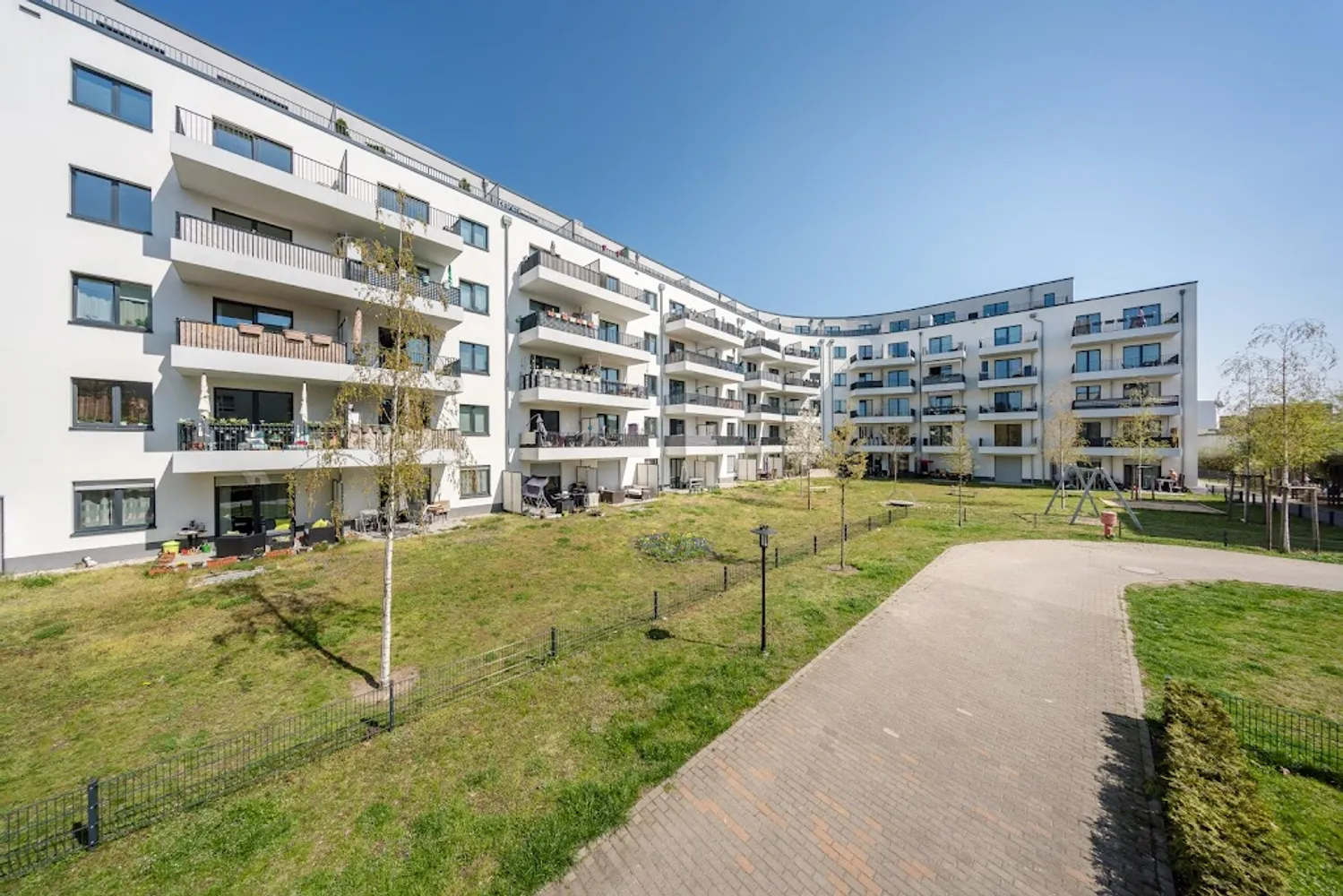 2 Zimmer Wohnung mit 61 m² in Berlin – Bild 1