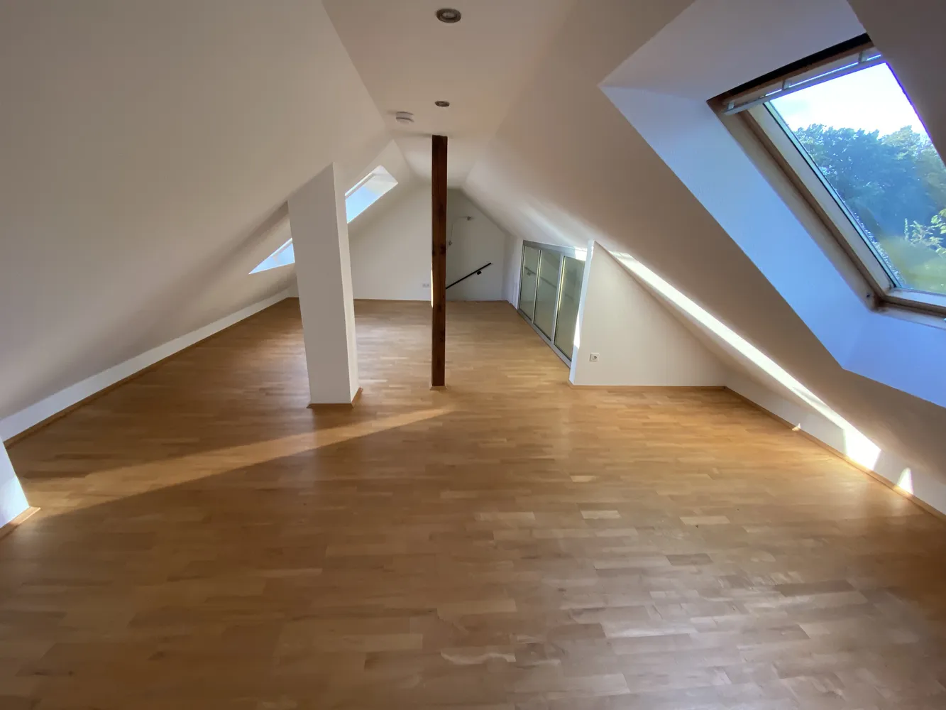 3 Zimmer Wohnung mit 92 m² in Erkrath – Bild 4