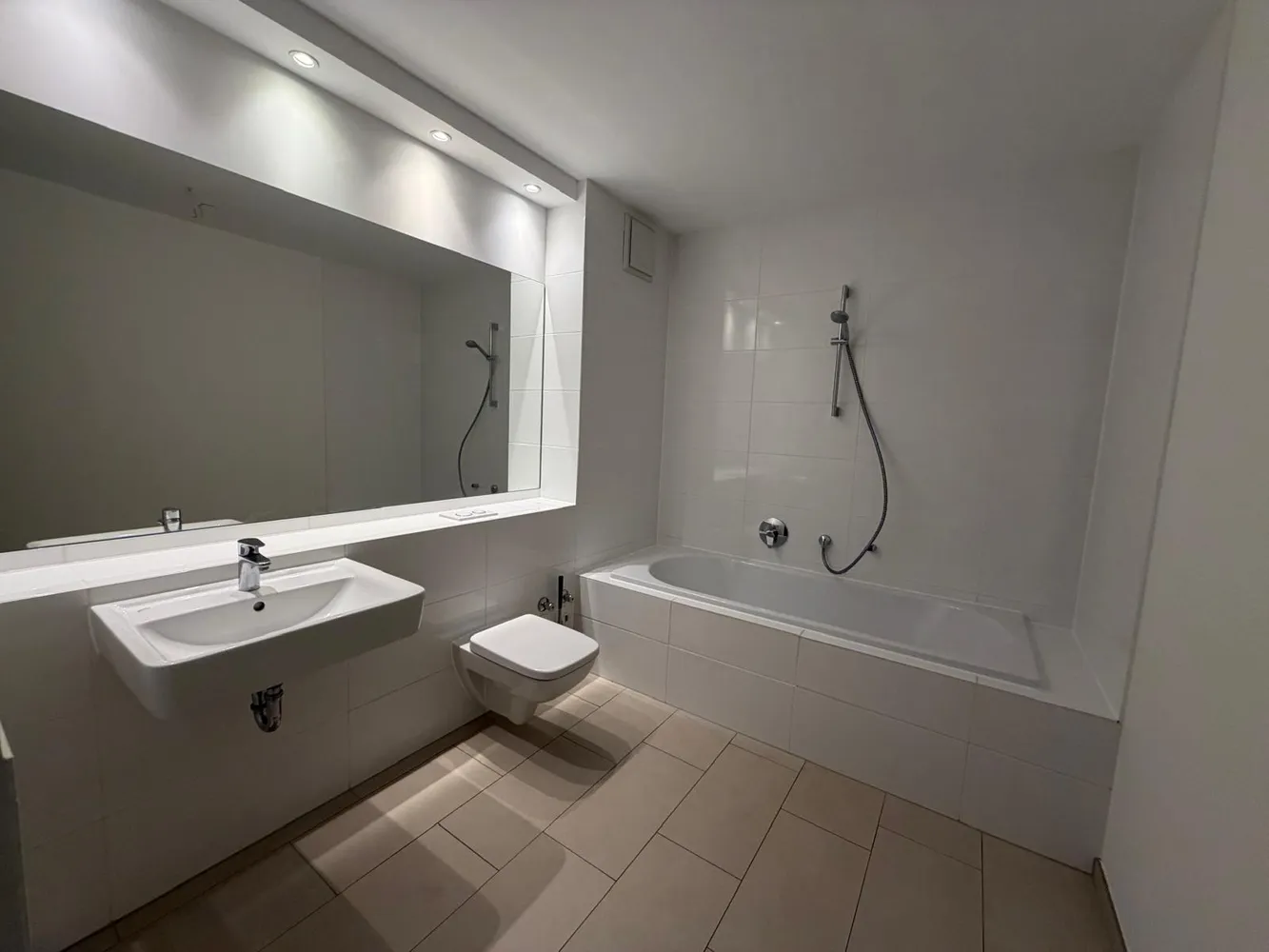 3 Zimmer Wohnung mit 100 m² in Berlin – Bild 5