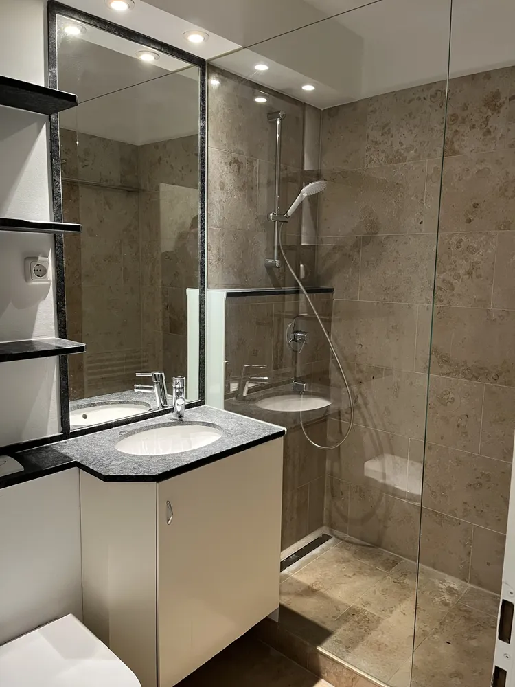 1 room apartment with 30 m² in Munich – Photo 2