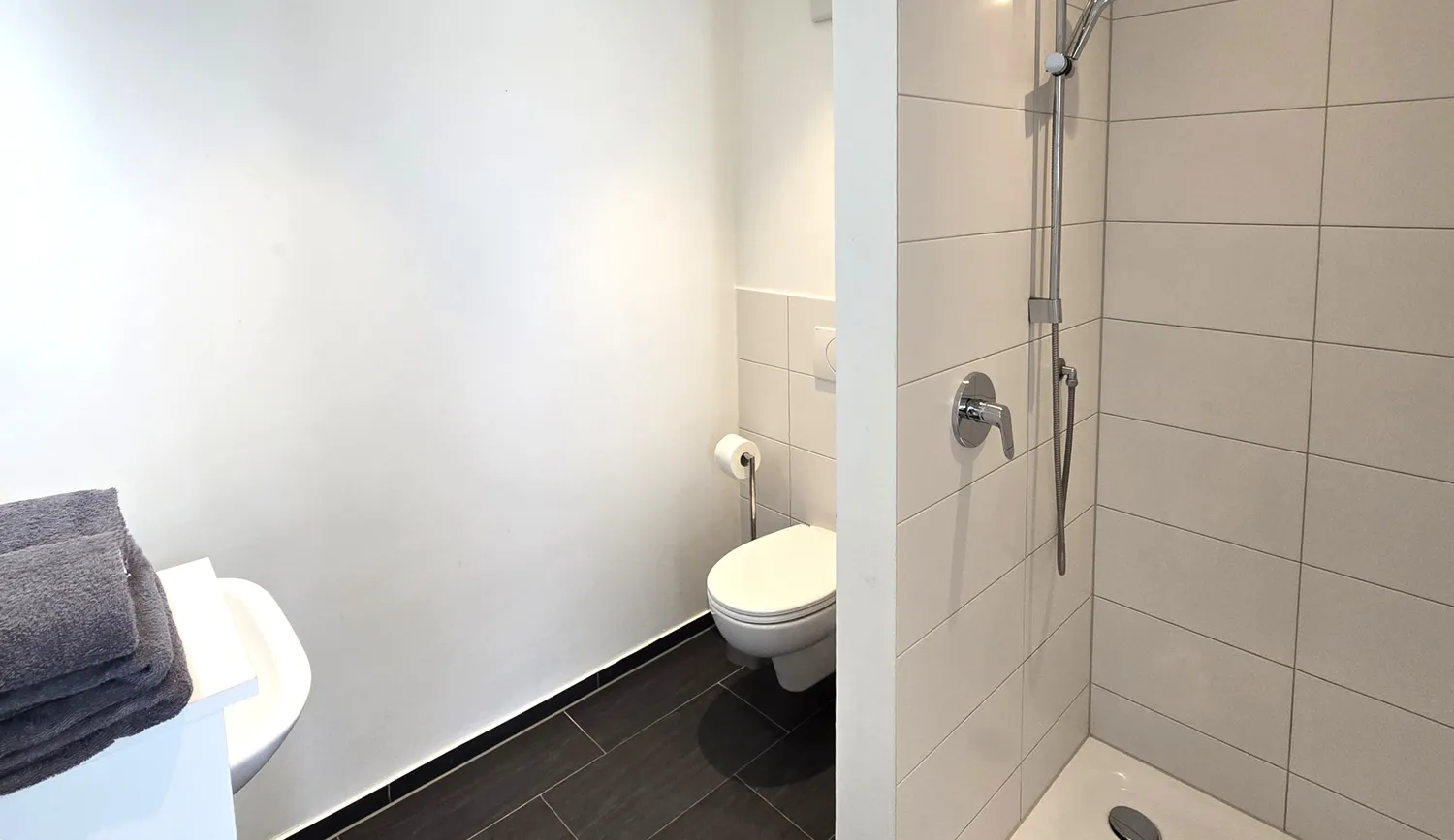1 Zimmer Wohnung mit 28 m² in Frankfurt am Main – Bild 8