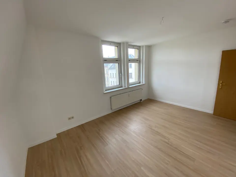 2 Zimmer Wohnung mit 55 m² in Werdau – Bild 2