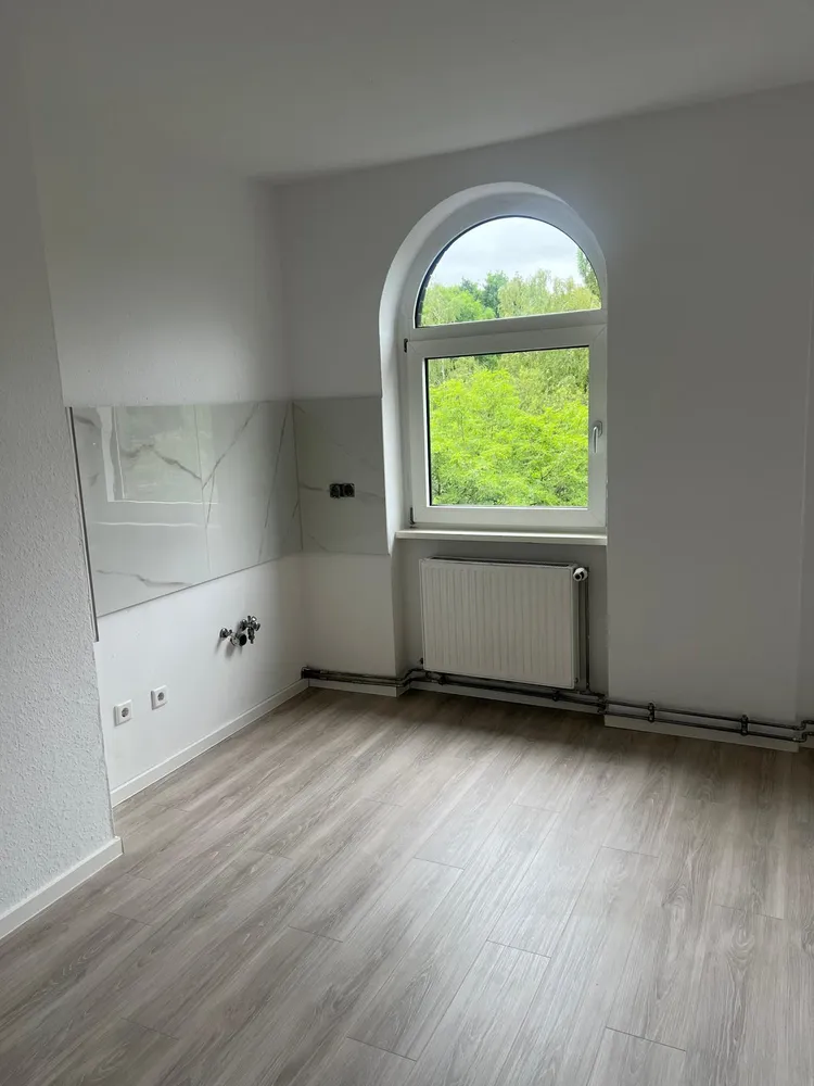 1 room apartment with 30 m² in Kassel – Photo 2