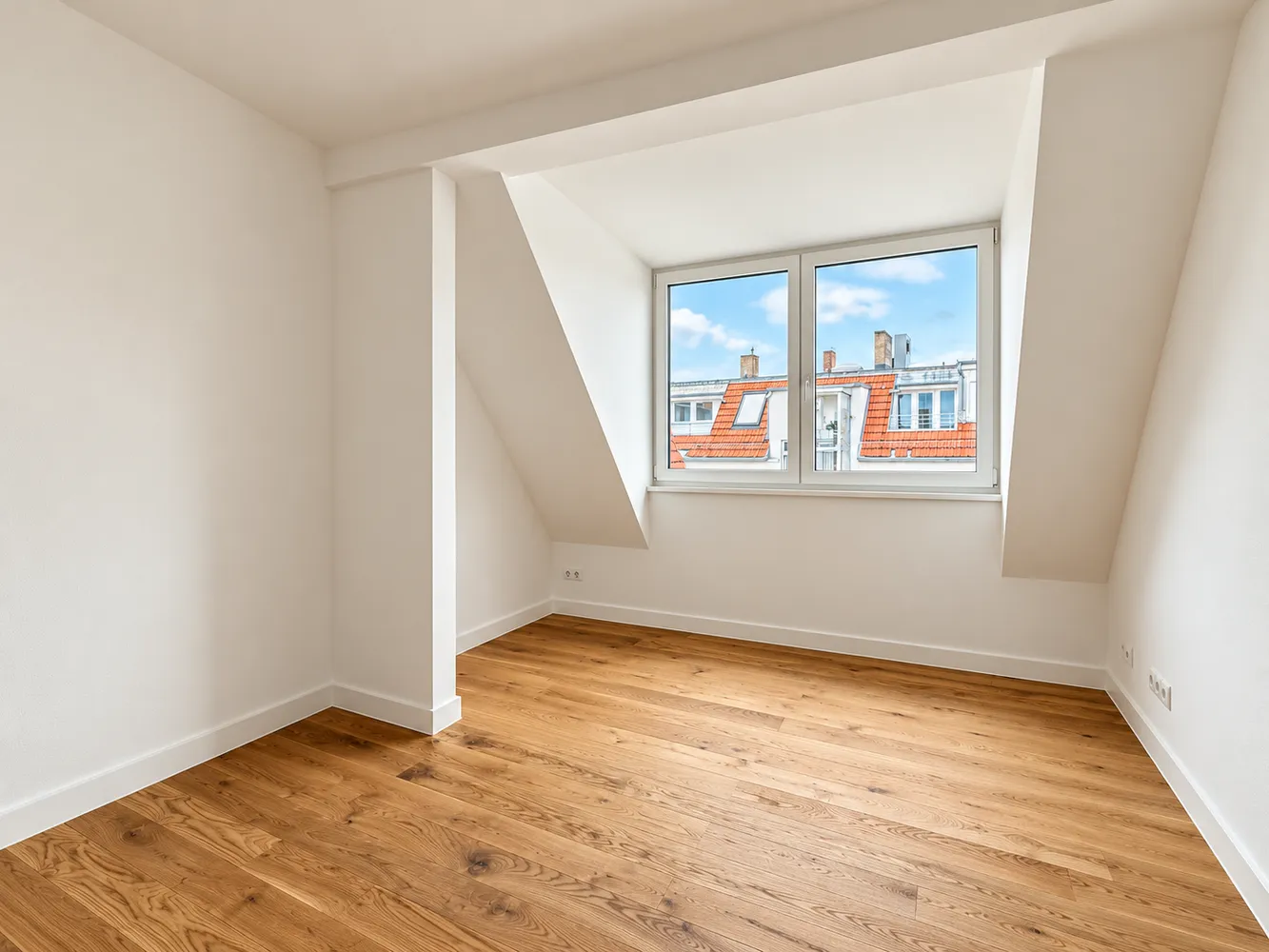 4 Zimmer Wohnung mit 160 m² in Berlin – Bild 2