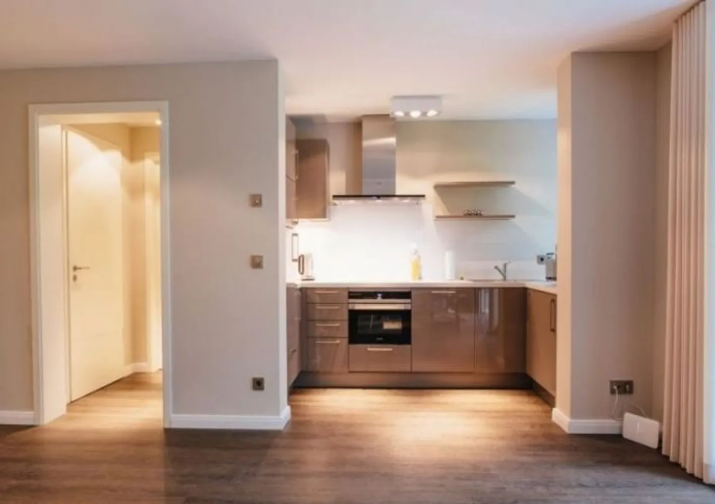 2 Zimmer Wohnung mit 66 m² in Rostock – Bild 2