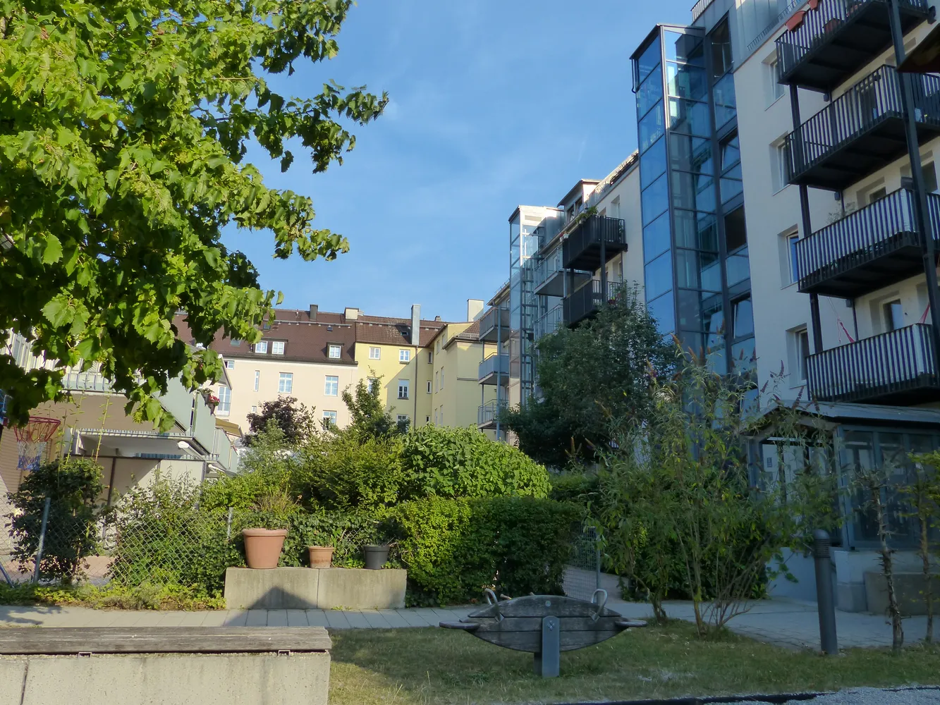 2 Zimmer Wohnung mit 60 m² in München – Bild 4