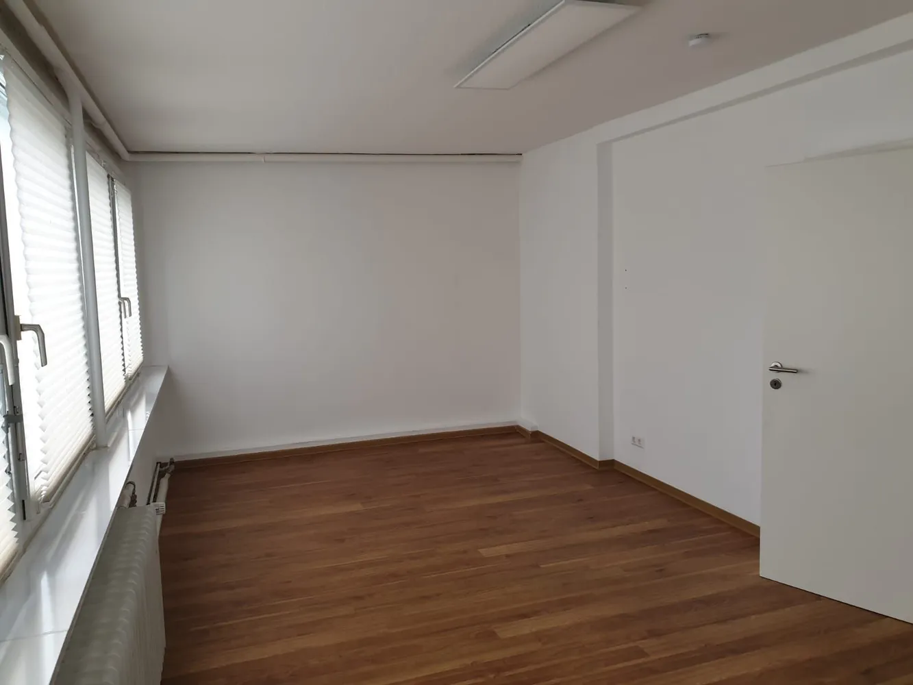 4 Zimmer Wohnung mit 99 m² in Karlsruhe – Bild 8